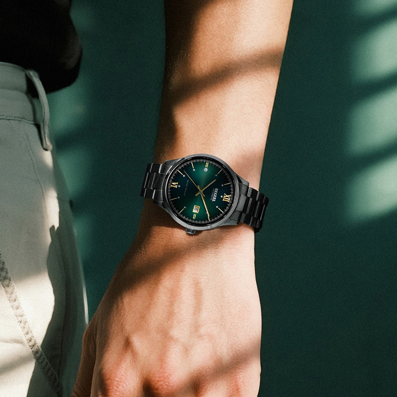 蓝盘运动钢表推荐（蓝盘钢王是什么手表）